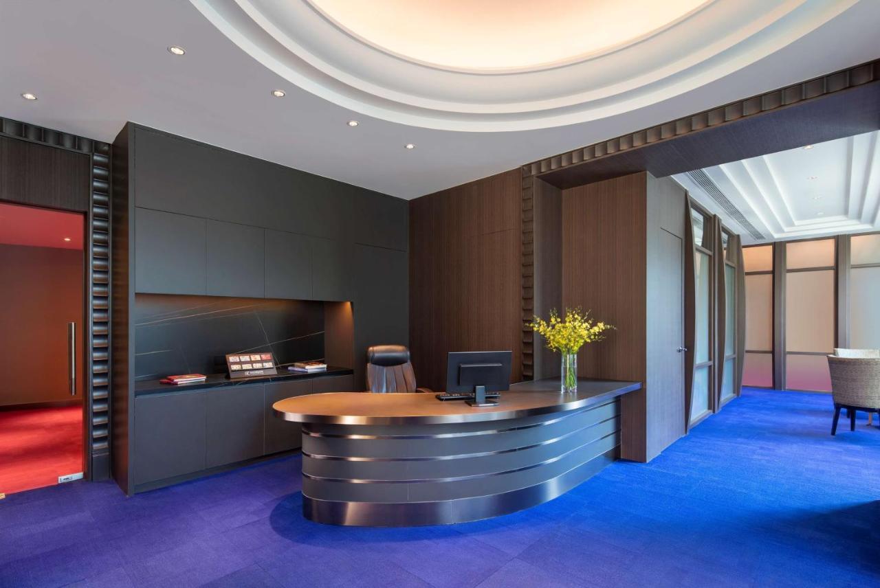 Radisson Collection Hotel, Xing Guo Shanghai Bagian luar foto